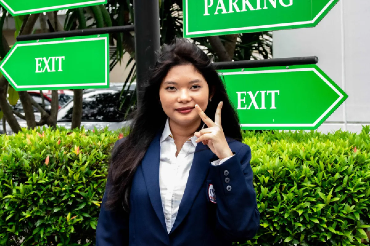 Joy Adelia Sihombing